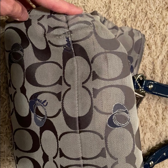 Coach Large Tote - Picture 3 of 11